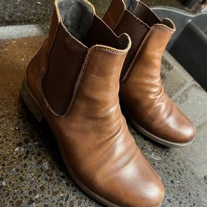Taos Footwear Women's Twinnie Boot “Cognac”